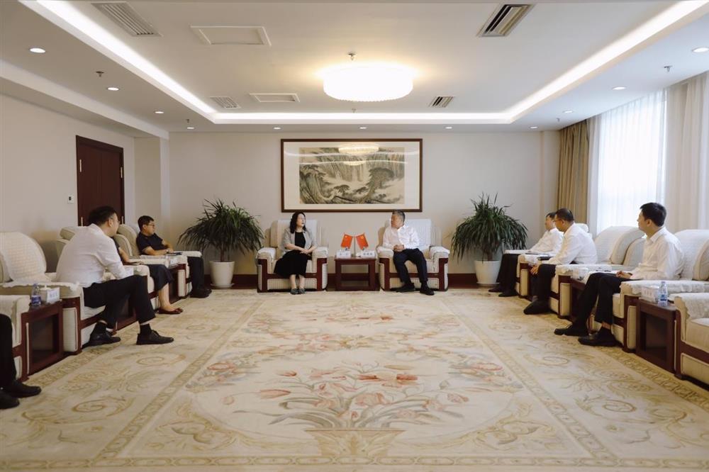 深化銀企合作、共繪發(fā)展藍(lán)圖！ 濟(jì)南產(chǎn)發(fā)集團(tuán)與工商銀行濟(jì)南分行開(kāi)展深化座談